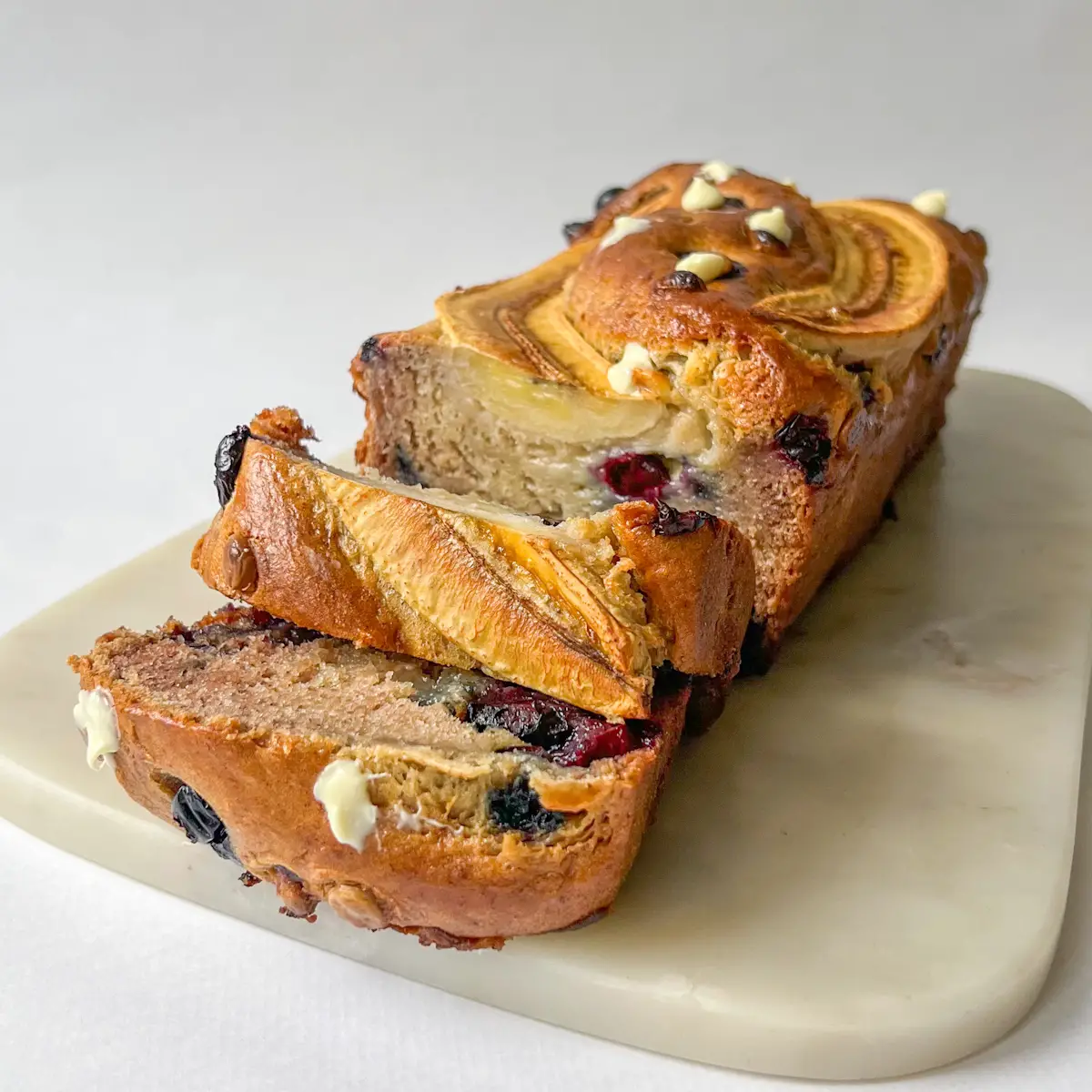 blueberry and white chocolate banana bread