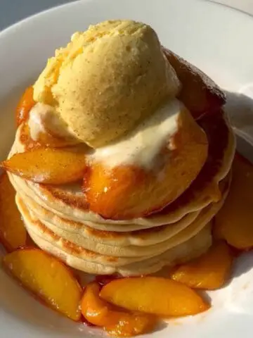 peaches and ice cream pancakes